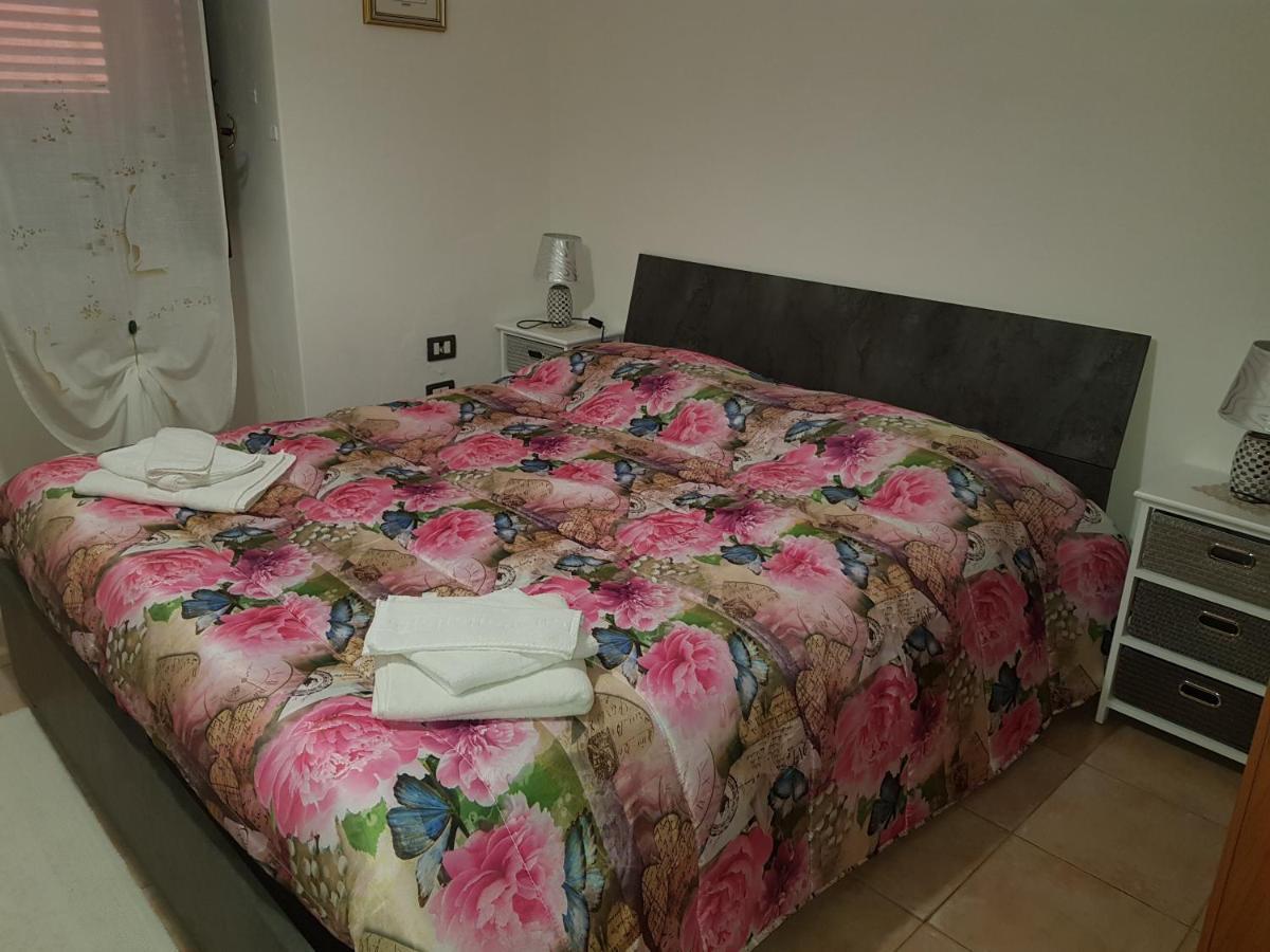 B&B Da Antonella Bosa Esterno foto